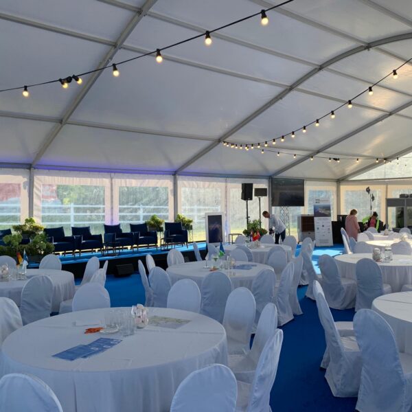 Pyöreä pöytä Ø150 cm