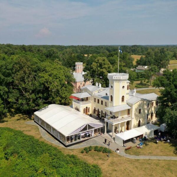 keila joa lossi telk, kaartelk, klaasseinadega 15m kaartelk