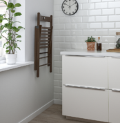 puidust klapptool tumepruun